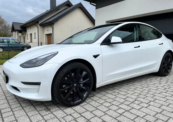 lubelskie Tesla Model 3 cena 207400 przebieg: 16956, rok produkcji 2023 z Lublin
